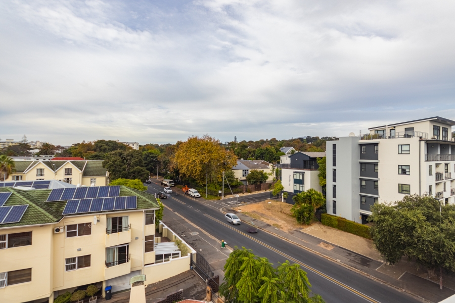 2 Bedroom Property for Sale in Claremont Upper Western Cape